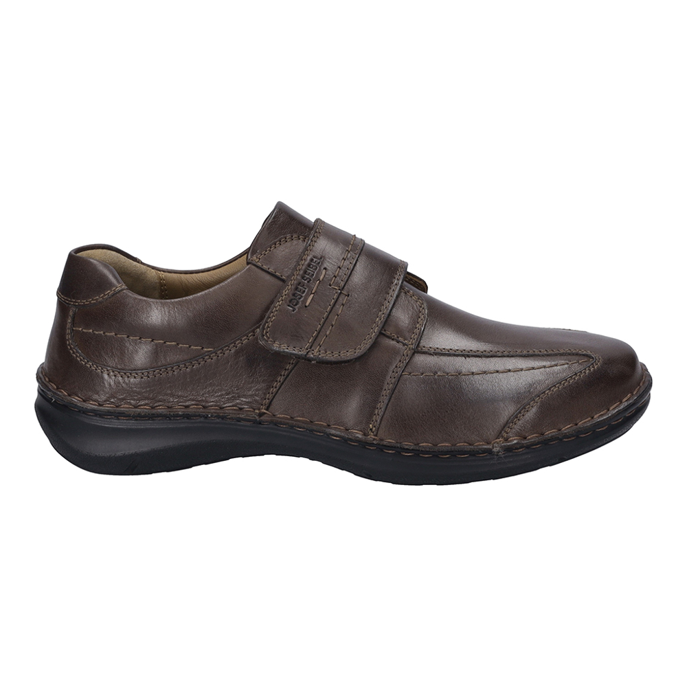 Wide fit shoes ltd hotsell