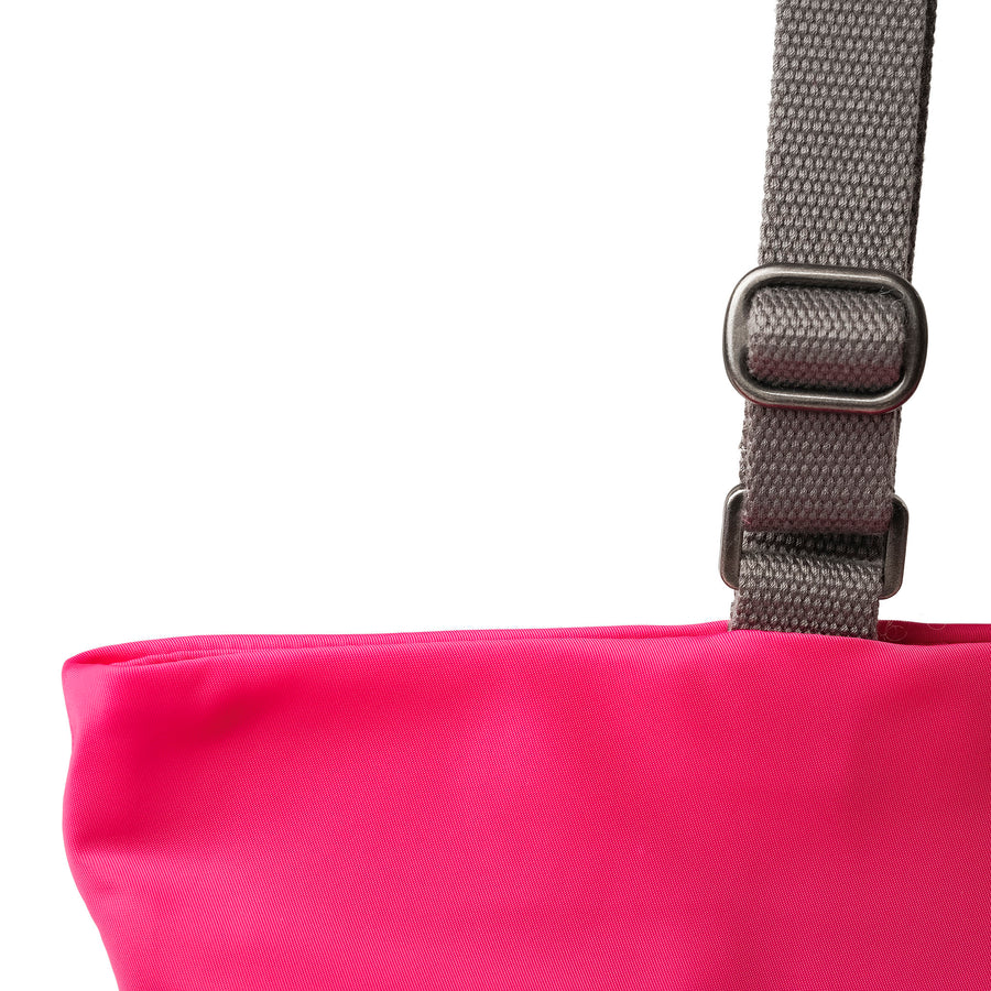 ROKA Trafalgar B Sparkling Cosmo Recycled Nylon