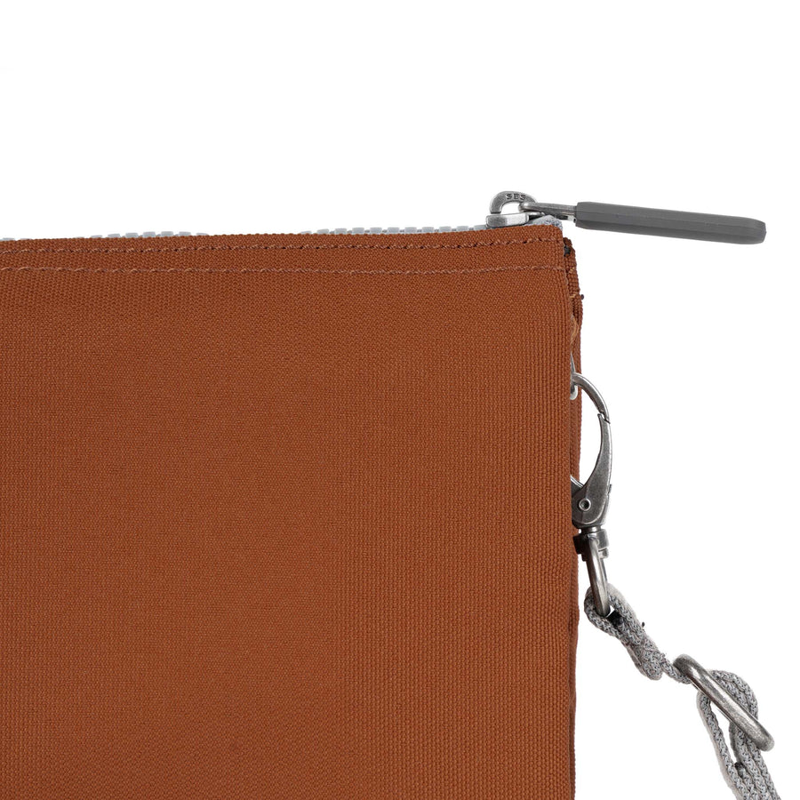 ROKA Carnaby Crossbody XL Bran Recycled Canvas