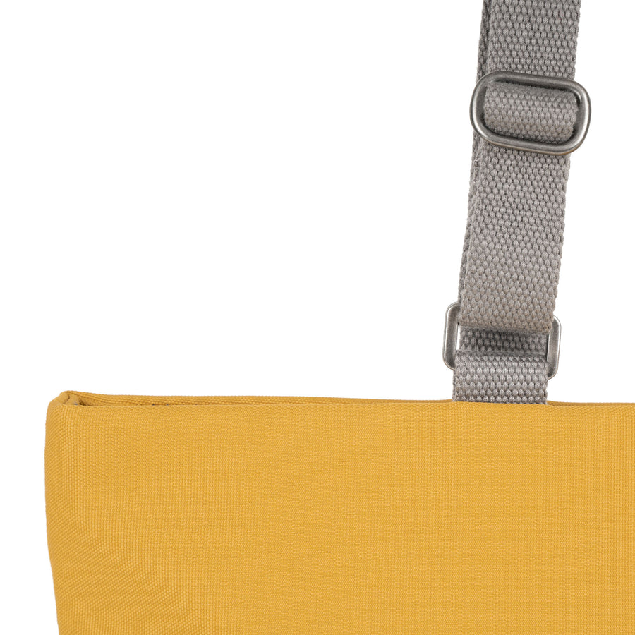 ROKA Trafalgar B Flax Recycled Canvas