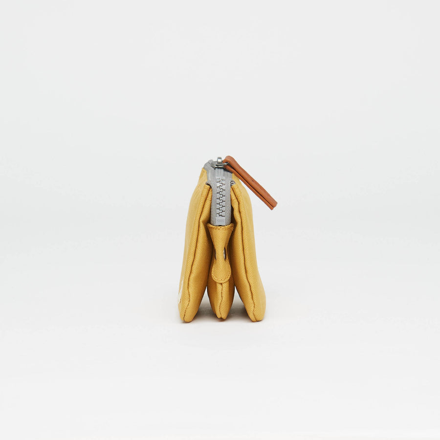 ROKA Carnaby Wallet Flax Sustainable Canvas
