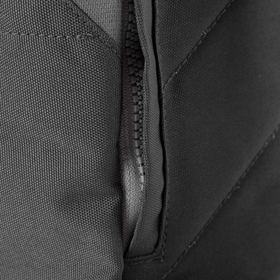 ROKA Finchley A Carbon Sustainable Canvas