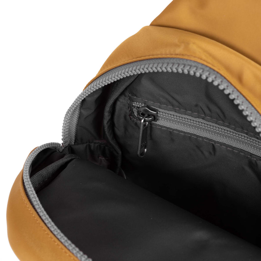 ROKA Willesden B Corn Sustainable Nylon
